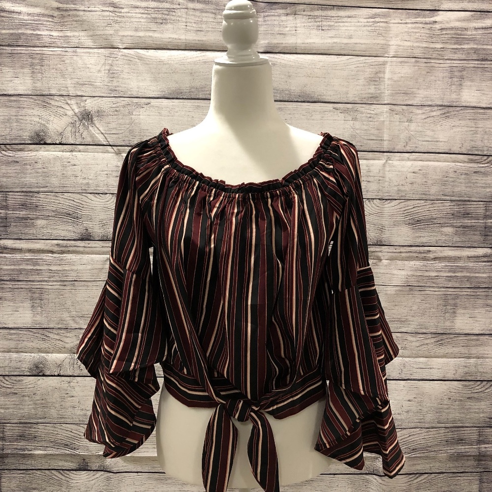 Off the shoulder cropped blouse